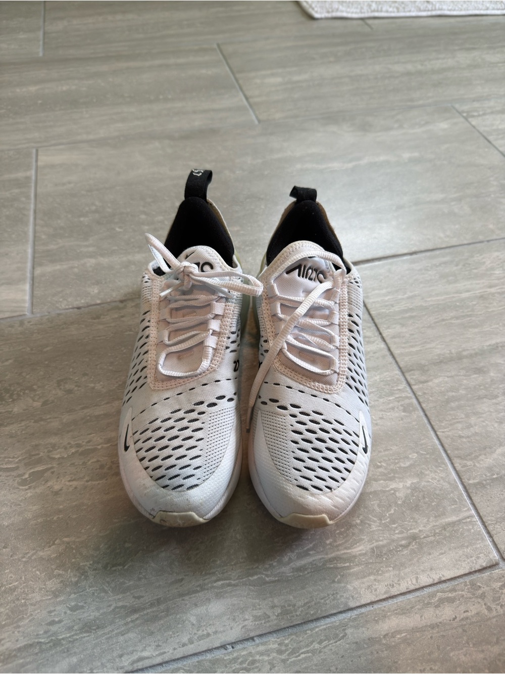 Women’s Nike Air max, size 6.5